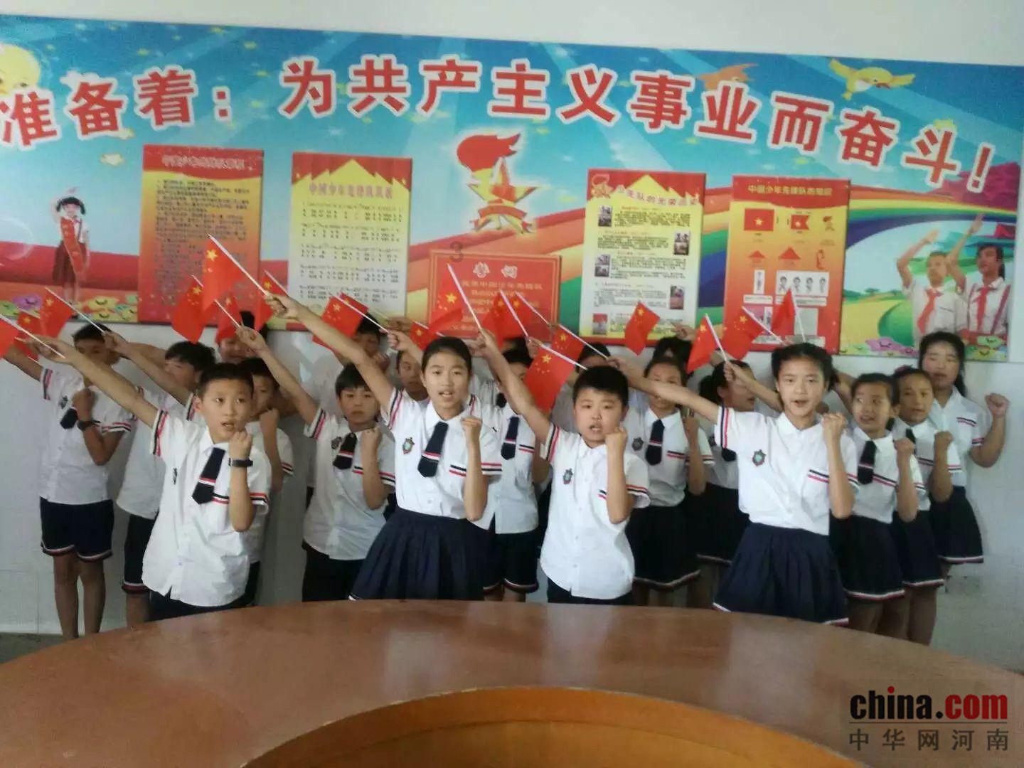 情绪悲观过度，热点板块基金经理怎么看？